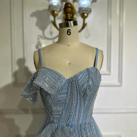 Vestido de noche de sirena con falda azul claro y tirantes finos con cuentas para ocasiones formales 2025 LA72341A