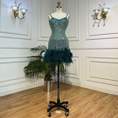 Robe de soirée courte rose style sirène, bretelles spaghetti, perles et plumes, pour femme, modèle LA72039, 2025 