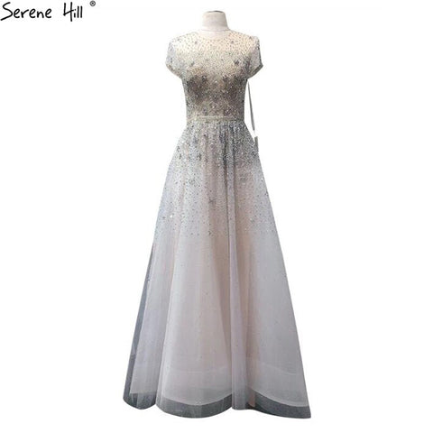 Vestido de noche de tul plateado estilo A, corte en A, estilo Dubái, manga corta, con pedrería, diseño LA70715 