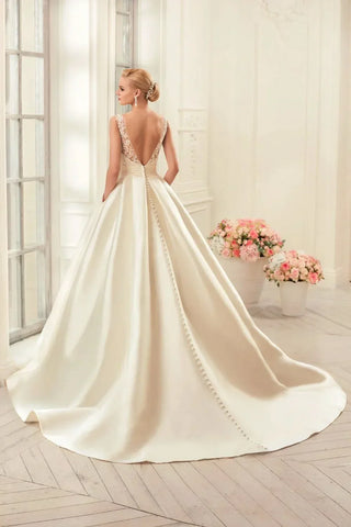 Sexy Backless Satin Wedding Dresses 2023 Chapel Train Bridal Gowns Ivory vestido noiva princesa