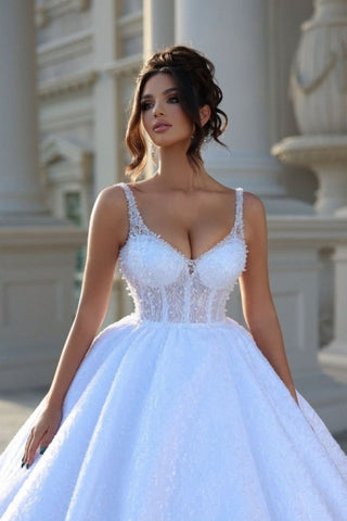 Sexy Floor-Length Straps Sleeveless V-Neck Beadings Ball Gown Wedding Dresses with Lace