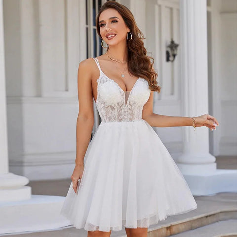 Vestido de novia corto sexy con tirantes y apliques de cuentas, minivestido de tul brillante para mujer 