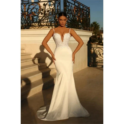 Sexy Spaghetti Straps Wedding Dresses Sexy Appliques Deep V Neck Sweep Train Mermaid Ball Gowns Woman's Formal Bride Beach Party