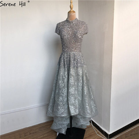 Silber Asymmetrische Ärmellose Abendkleider 2025 Perlen Kappe Ärmeln Sparkle Sexy Formale Kleid Ruhigen Hill LA60757