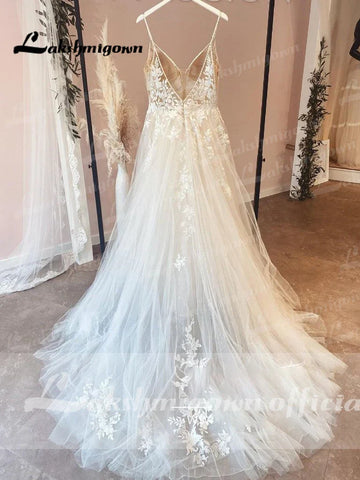 Robe de mariée vintage en dentelle à bretelles spaghetti et décolleté en V, robe de mariée en tulle, robe de plage, robe de mariée Lakshmigown 