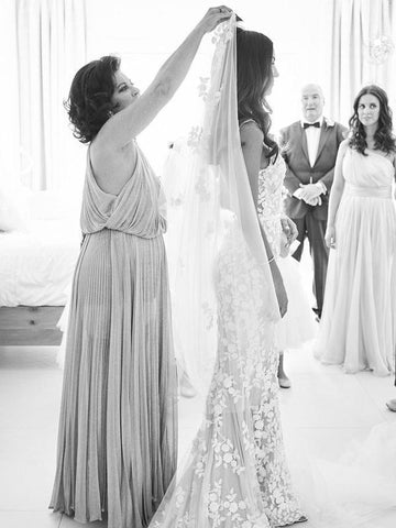 Straps Mermaid Wedding Dresses Lace Appliqued Gowns Wedding Dresses WD574