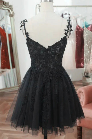 Vestido de cóctel negro con tirantes, escote corazón y encaje, modelo PD541