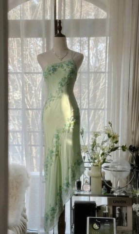 Robe de bal sirène élégante en mousseline verte asymétrique ornée de perles Y8559