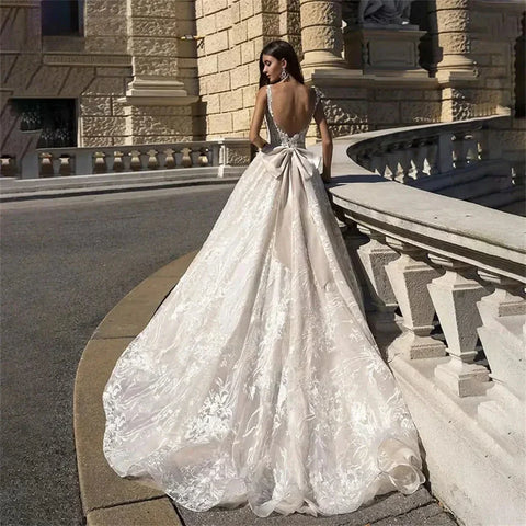 Vintage Spaghetti Straps Vestidos De Novia  Elegant V-Neck Wedding Dresses Appliques Sleeveless Vestido De Noiva