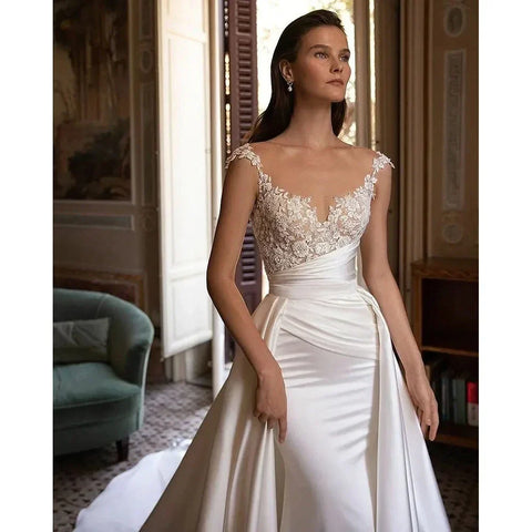 Robe De mariée plissée avec des Appliques blanches, avec traîne Court, en cœur, élégante, 2023 