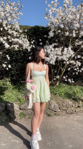 Vestido de fiesta corto verde de corte A, sin espalda, modelo Y2510