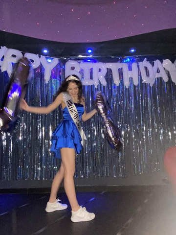 Vestido azul real de corte A para fiesta de bienvenida o cumpleaños número 18 Y6999
