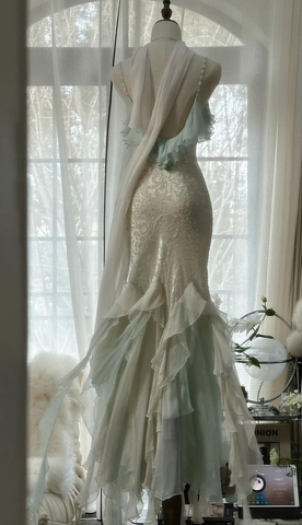 Robe de soirée sirène vert menthe élégante à fines bretelles en mousseline et perles, modèle Y8546