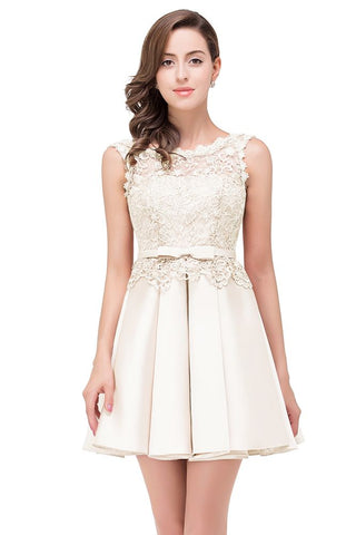 A-line Knee-length Satin Homecoming Dress with Lace