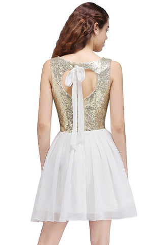 Robe de bal courte blanche mignonne à sequins, coupe trapèze et décolletée