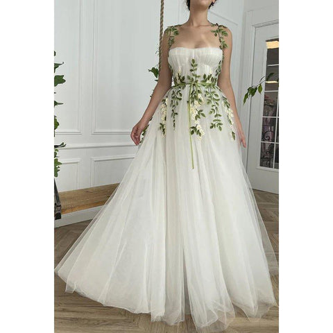 Vestido de fiesta formal sin mangas con tirantes, apliques de tul y corte en A