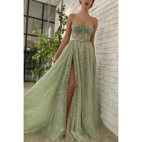 Robe de bal scintillante à fente haute et décolleté en cœur