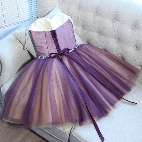 Robe de bal courte en tulle à décolleté cœur et coupe trapèze PD391