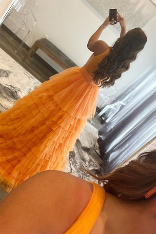 Robes de bal longues orange en tulle superposé, col en V et coupe trapèze