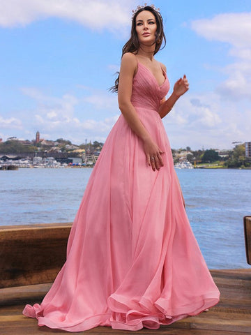 Vestidos de graduación sin mangas de gasa con tirantes finos fruncidos y corte en A/elegante