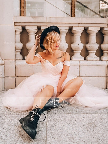 Vestidos de graduación de corte A/elegantes sin mangas con hombros descubiertos, de tul y con cuentas