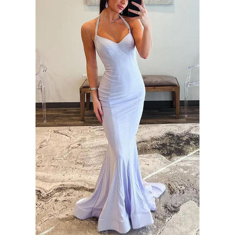 Robe de soirée à col en V et dos nu, plissée et perlée 