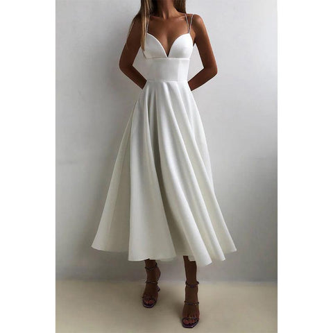 Vestido de fiesta sencillo con escote en V y tirantes finos 