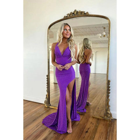 Vestido de fiesta largo con escote en V y laterales brillantes