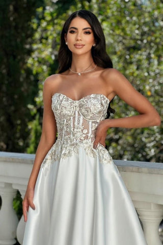 Amazing A-Line Satin Lace Sweetheart Sleeveless Ivory Prom Dress With Appliques