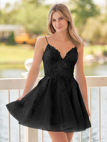 Vestido de fiesta de bienvenida de corte A con tirantes finos, encaje azul celeste y apliques