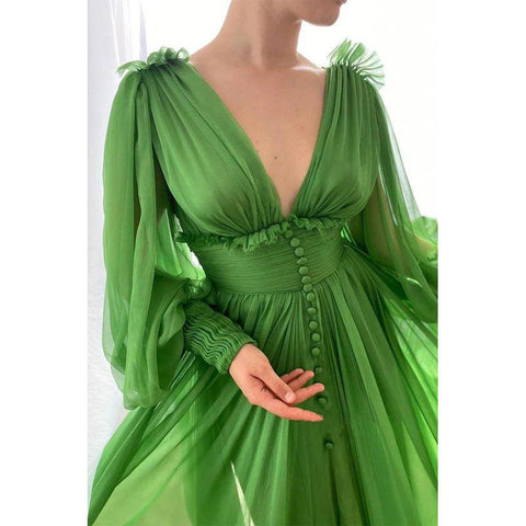Robe de soirée trapèze en tulle vert à col en V profond et manches longues 
