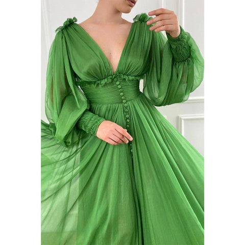 Robe de soirée trapèze en tulle vert à col en V profond et manches longues 