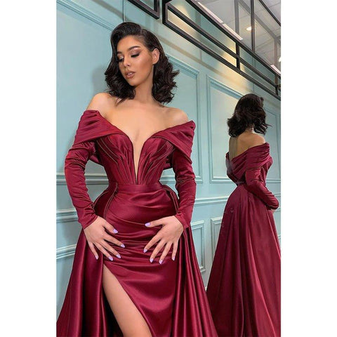 Robe de bal sirène en satin à col en V profond et manches longues avec fente 