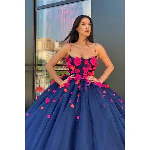 Robe de bal longue en tulle bleu marine avec appliques 3D 