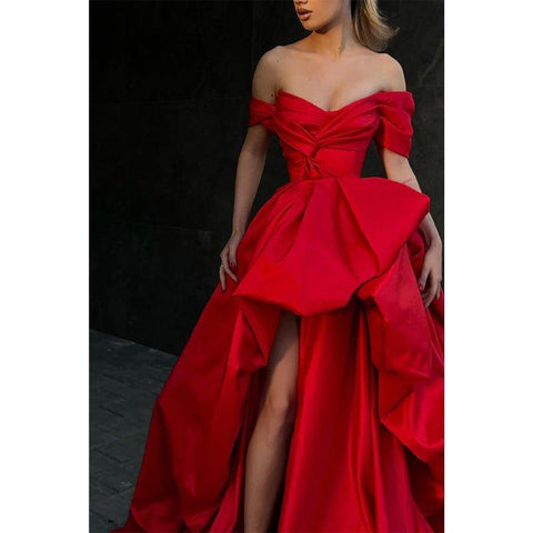 Robe de bal longue rouge à épaules dénudées et manches courtes