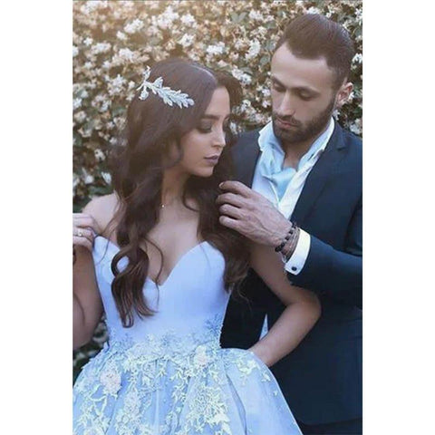 Robe de bal longue en tulle bleu ciel avec poches 