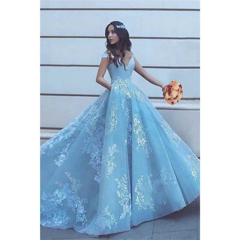 Robe de bal longue en tulle bleu ciel avec poches 