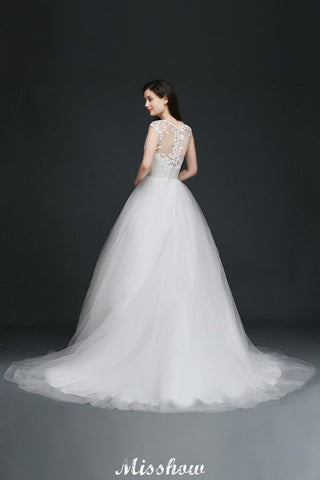 Ball Gown V-Neck Tulle Elegant Wedding Dresses with Buttons