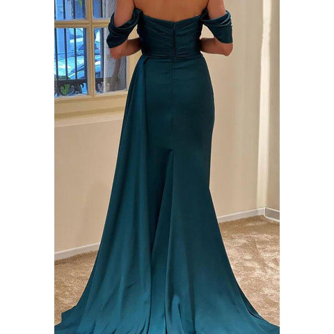 Robe de soirée longue en satin froncé à épaules dénudées et perles