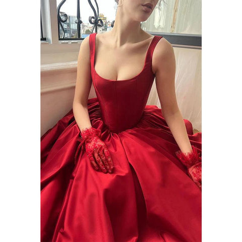 Vestido de noche de satén con tirantes finos, corte en A y cola con abertura lateral para fiesta y graduación 