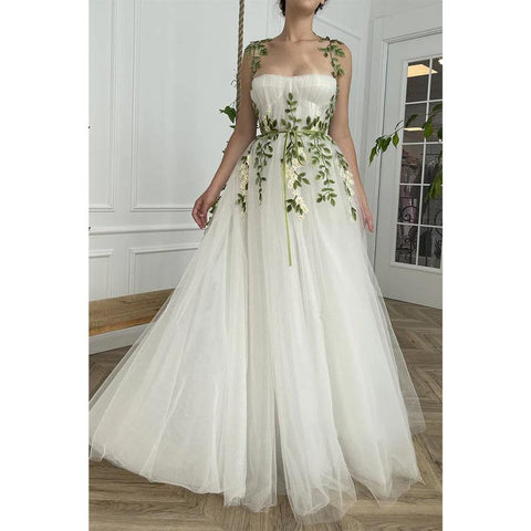 Robe de bal longue à bretelles spaghetti et appliques chics pour femme 