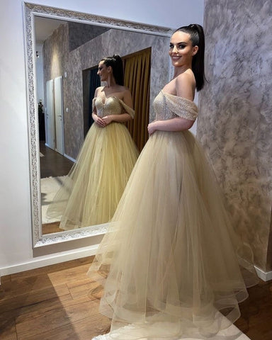 Beautiful A-line Tulle Off-the-shoulder Wedding Dresses