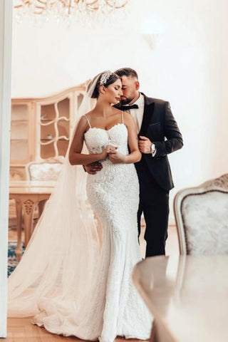 Beautiful Long Mermaid Spaghetti Straps Lace Sleeveless Wedding Dress