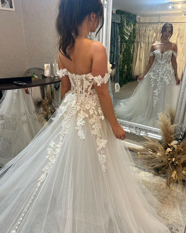 Beautiful Long Off-the-shoulder A-line Appliques Wedding Dress With Train