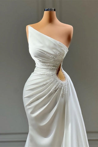 Beautiful Long White A-line Sleeveless Beading Wedding Dresses
