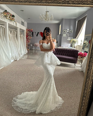 Beautiful Mermaid Tulle Lace Sweetheart Sleeveless White Wedding Dresses With Appliques