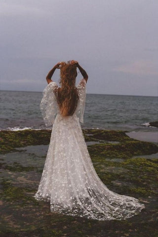 Boho A-Line Long Sleeves Backless Wedding Dresses With Lace