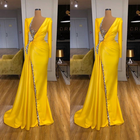 Robe de bal jaune vif à col en V, sequins métallisés et manches longues
