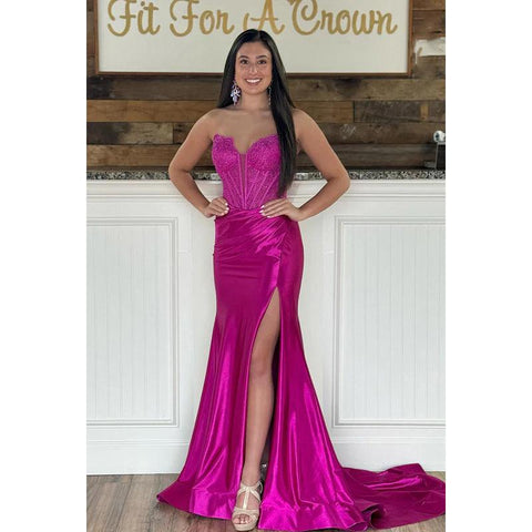 Vestido de fiesta formal de satén con corte trompeta/sirena, hombros descubiertos, mangas cortas y abertura lateral