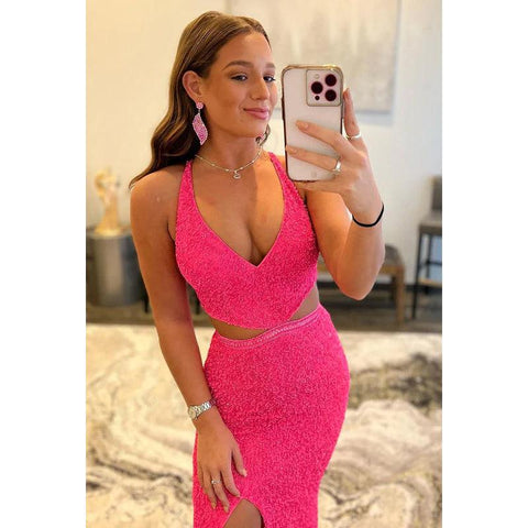 Vestido de fiesta largo con escote en V, lentejuelas, aberturas y tirantes cruzados